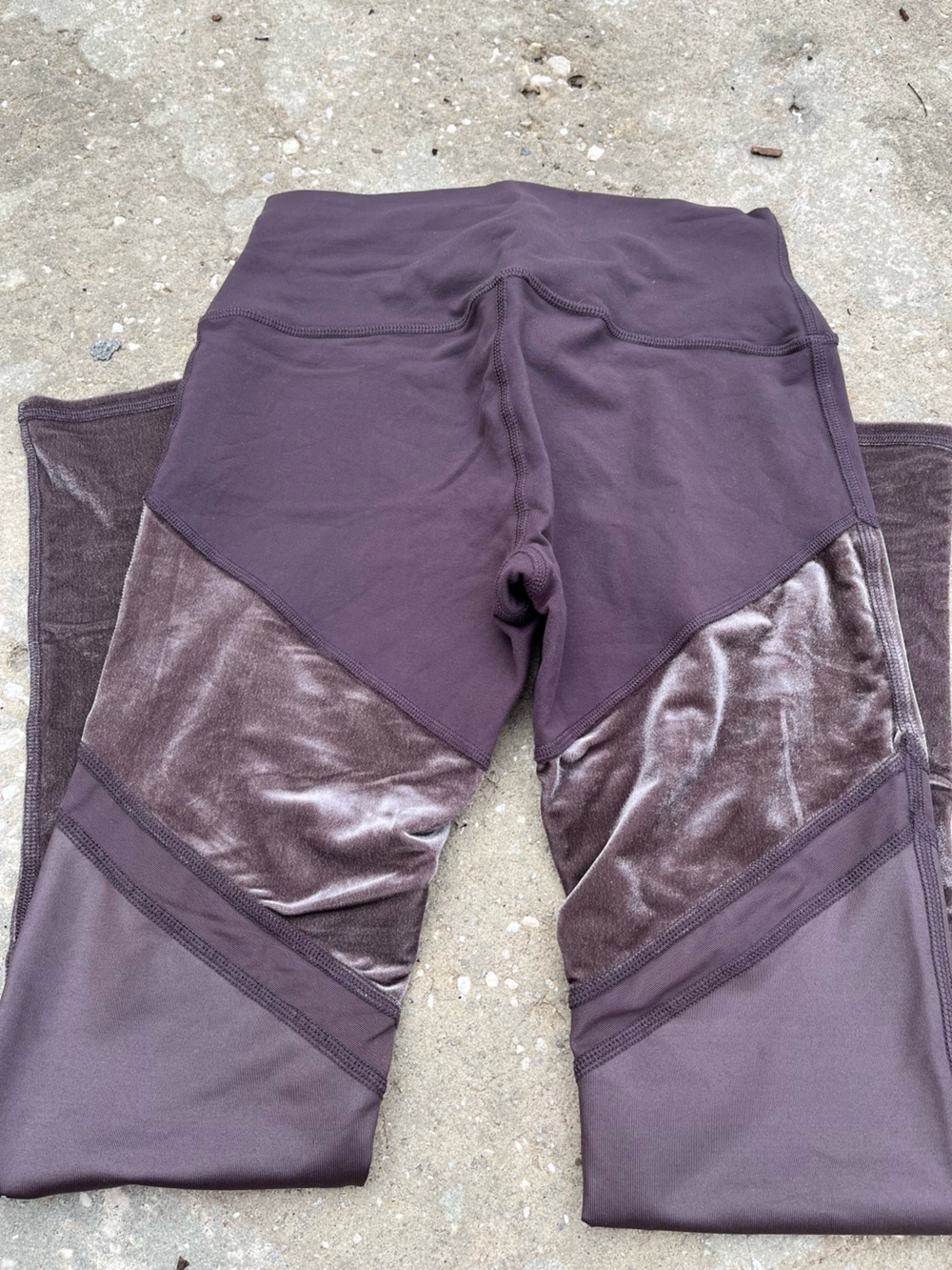 Alo yoga Plum Velvet Panel Leggings